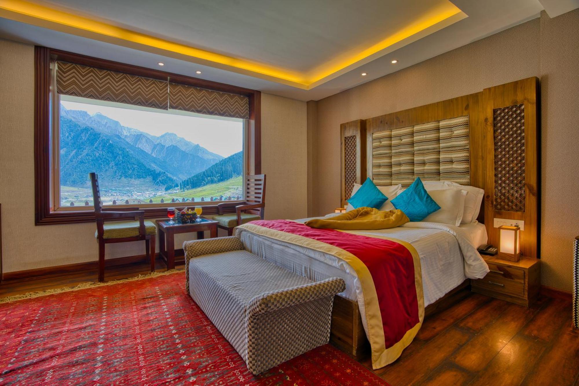 Golden Meadows Hotels & Resorts Sonāmarg Zewnętrze zdjęcie